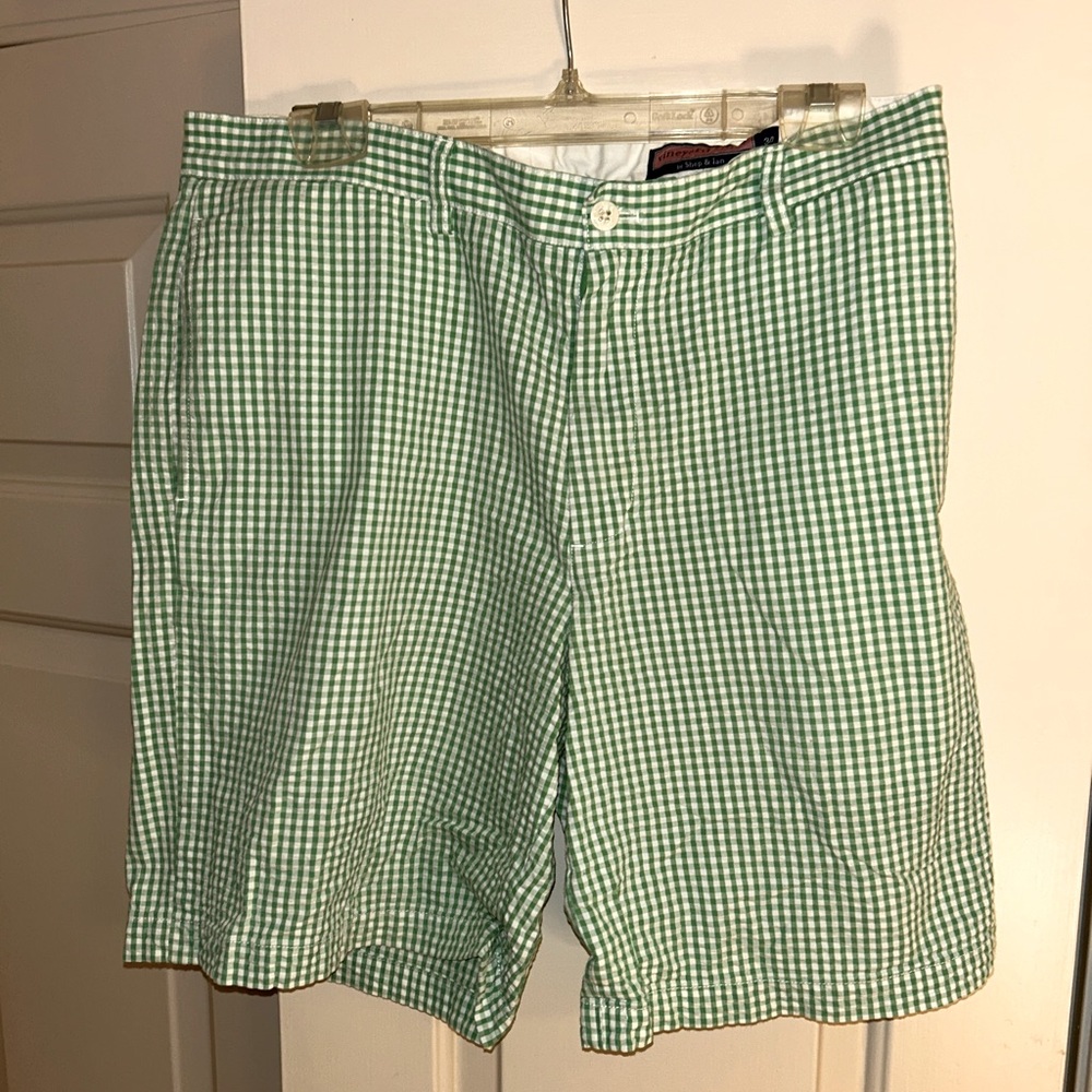 Vineyard Vines Men’s Green Tattersall Shorts 
34 W
